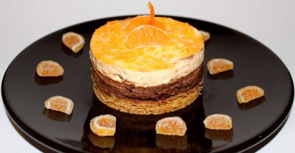 Gâteau de mousses à la mandarine et au chocolat