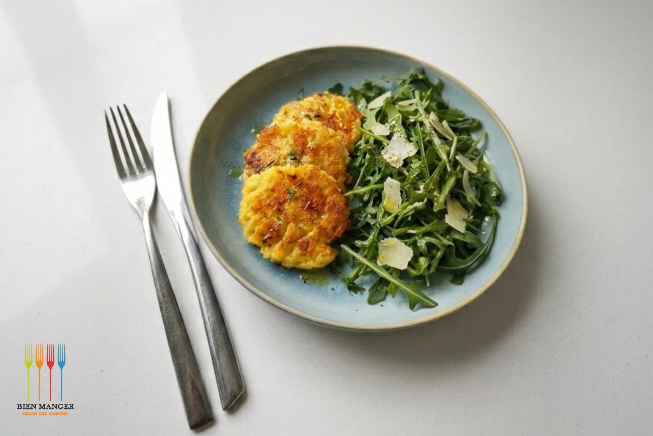 Agneau, galettes de risotto safrané, navets glacés miel balsamique – Rendu final de la recette